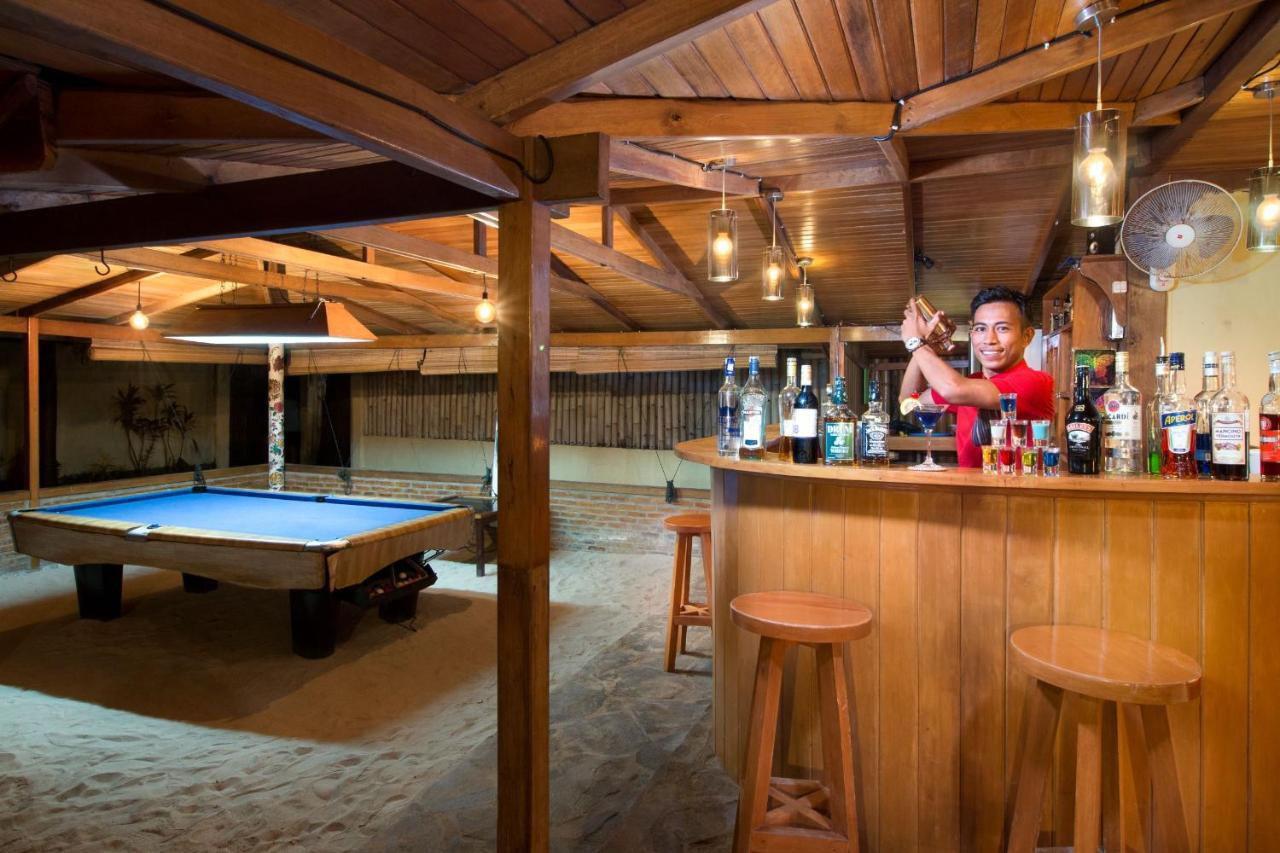 Onong Resort Siladen Island Exterior foto